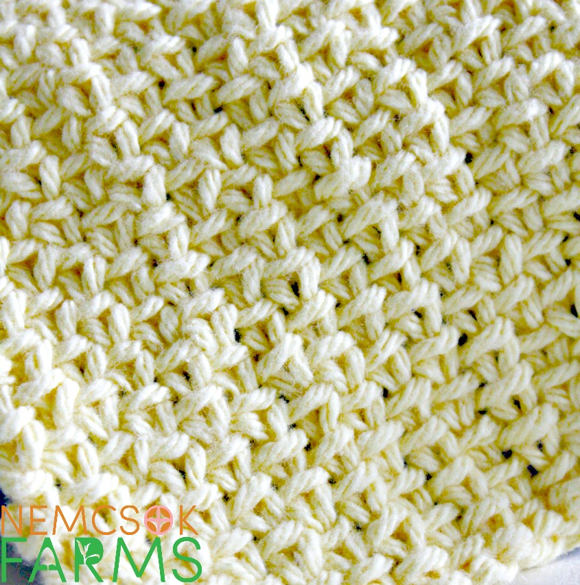 Linen Stitch Spa Cloth free knitting pattern in 100% cotton perfect for a quick spring project and even better for gift giving - Excellent for Mother's Day!